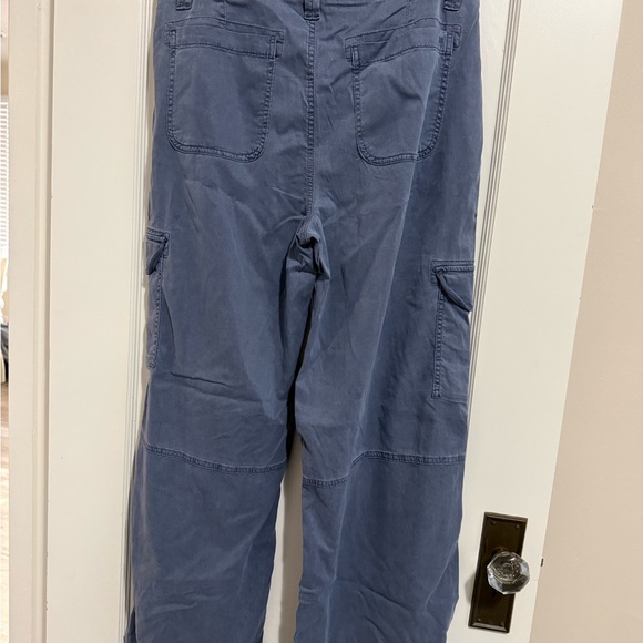 NWT Women’s American Eagle Dreamy Drape Super High-Rise Baggy Wide-Leg Pants - Picture 2 of 7